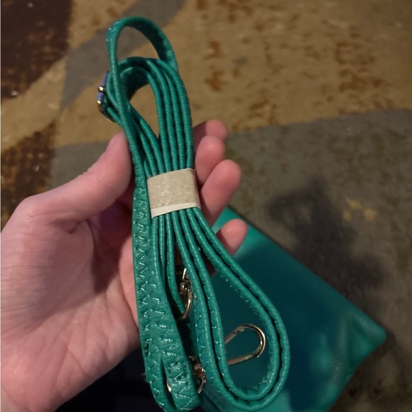 Kelly Green Vegan leather crossbody - Picture 5 of 5